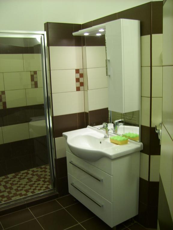 Next Door Apartment Будапеща Стая снимка