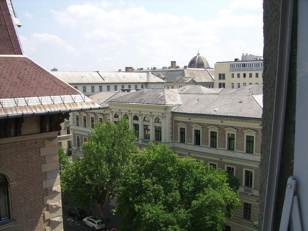 Next Door Apartment Будапеща Стая снимка