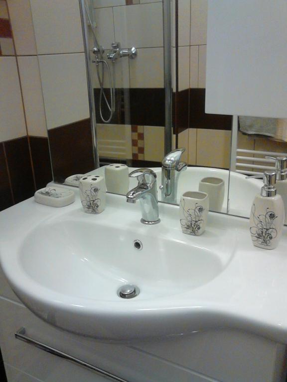 Next Door Apartment Будапеща Стая снимка