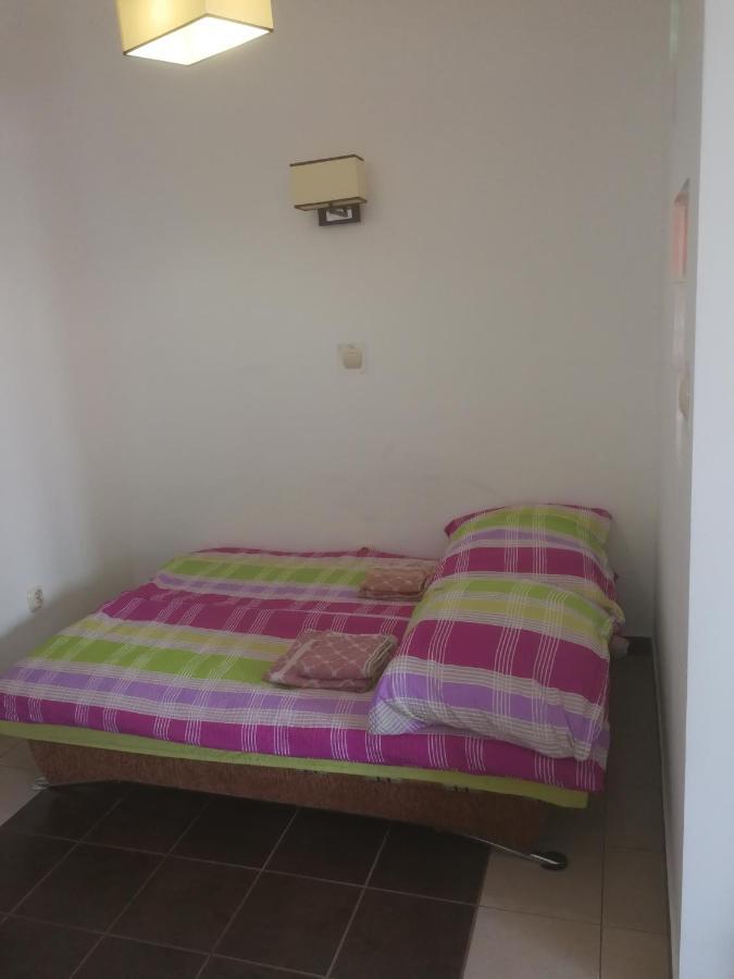 Next Door Apartment Будапеща Екстериор снимка